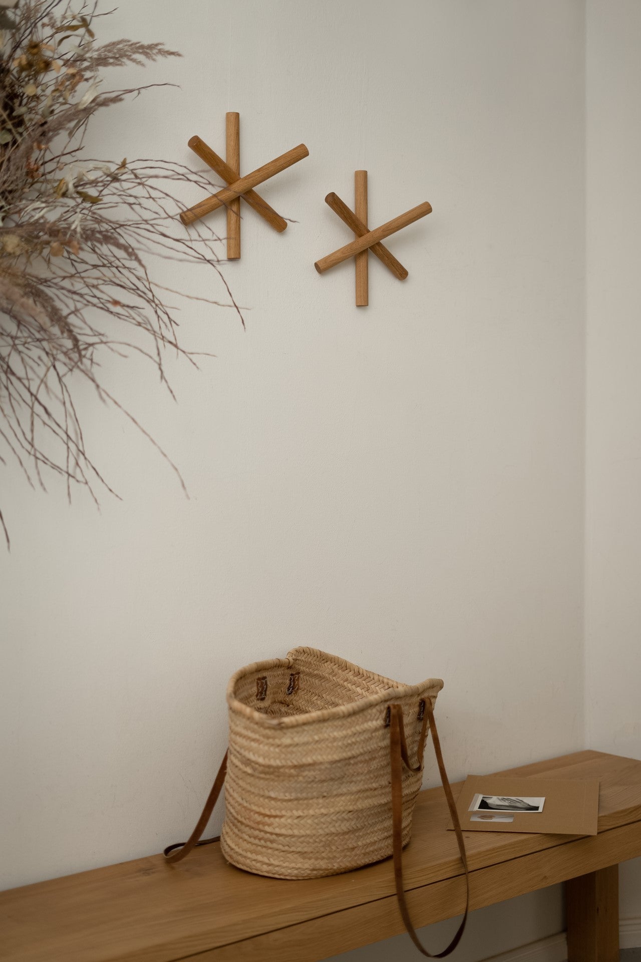 Logs Coat Hook: Sustainable Star