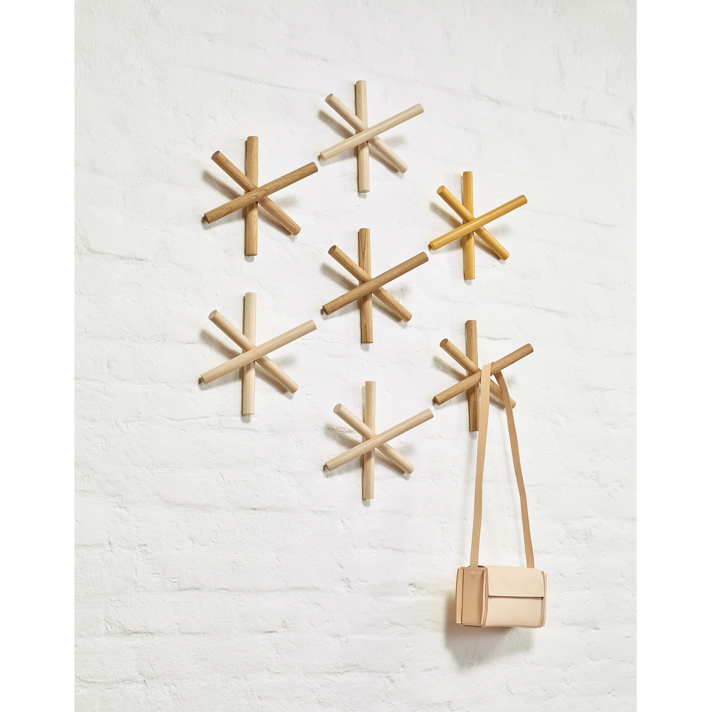 Logs Coat Hook: Sustainable Star