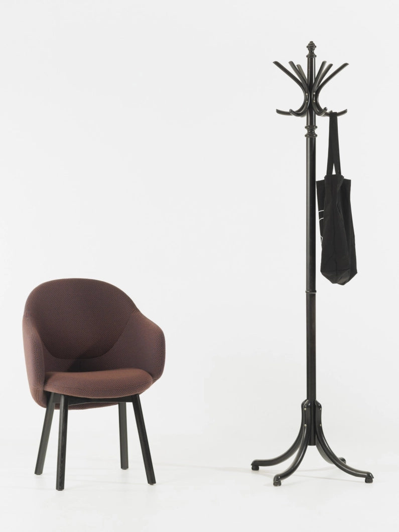 Stand by_20 coat stand